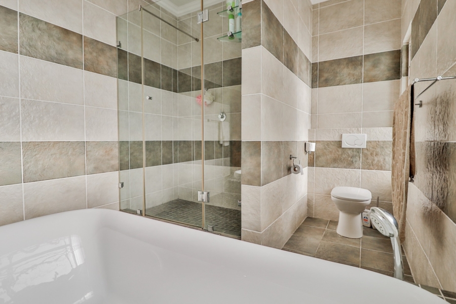 7 Bedroom Property for Sale in Myburgh Park Western Cape